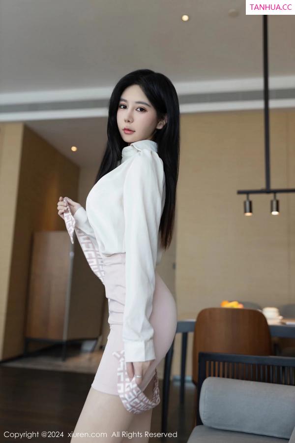   [XiuRen]高清写真图 2024.01.05 No.7922 幼幼 美腿丝袜第5张图片